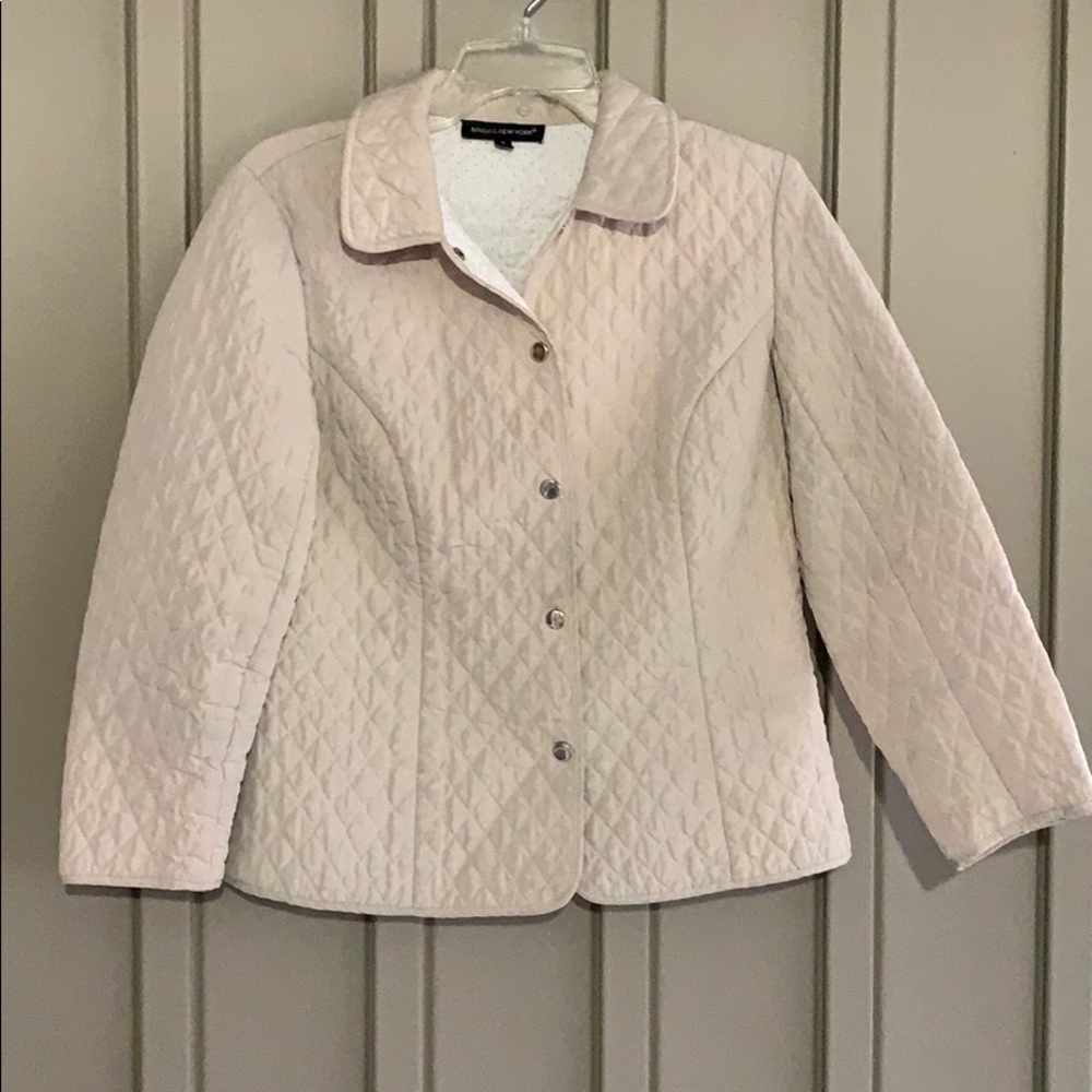 Briggs New York Cream/Tan Jacket size Medium